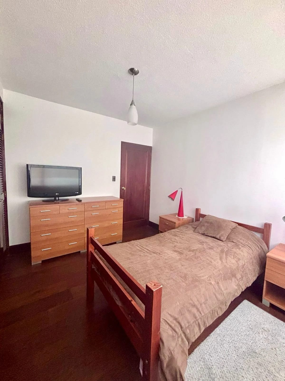 Apartamento en Alquiler o Venta - Moradas del Acueducto Zona 10 — Apartamento en Venta en Zona 10, Guatemala, Ciudad — foto 13 de 17