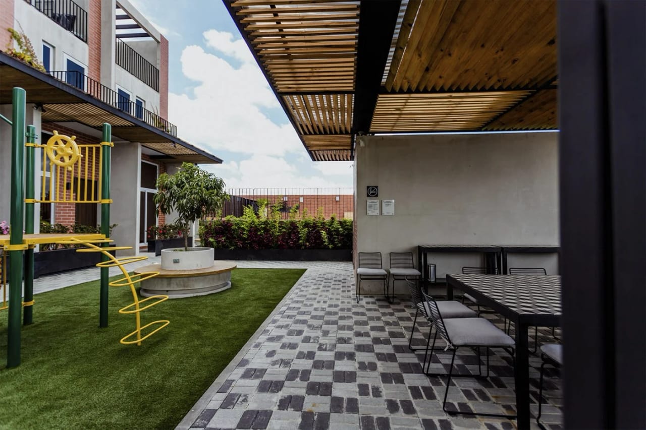 Penthouse Amueblado en Alquiler en Edificio Roque Zona 2 — Apartamento en Alquiler en Zona 2, Guatemala, Ciudad — foto 4 de 17
