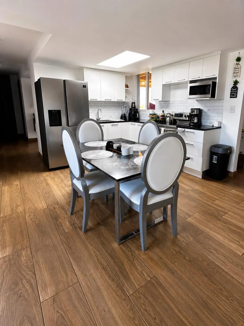 Penthouse Amueblado en Alquiler en Edificio Roque Zona 2 — Apartamento en Alquiler en Zona 2, Guatemala, Ciudad — foto 10 de 17