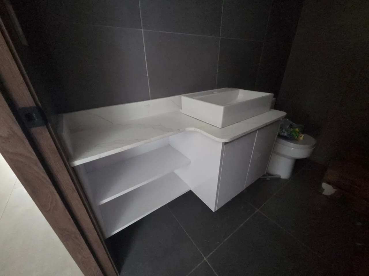 Venta Apartamento Edificio 21 Avenida Vista Hermosa I Zona 15 — Apartamento en Venta en Zona 15, Guatemala, Ciudad — foto 3 de 9