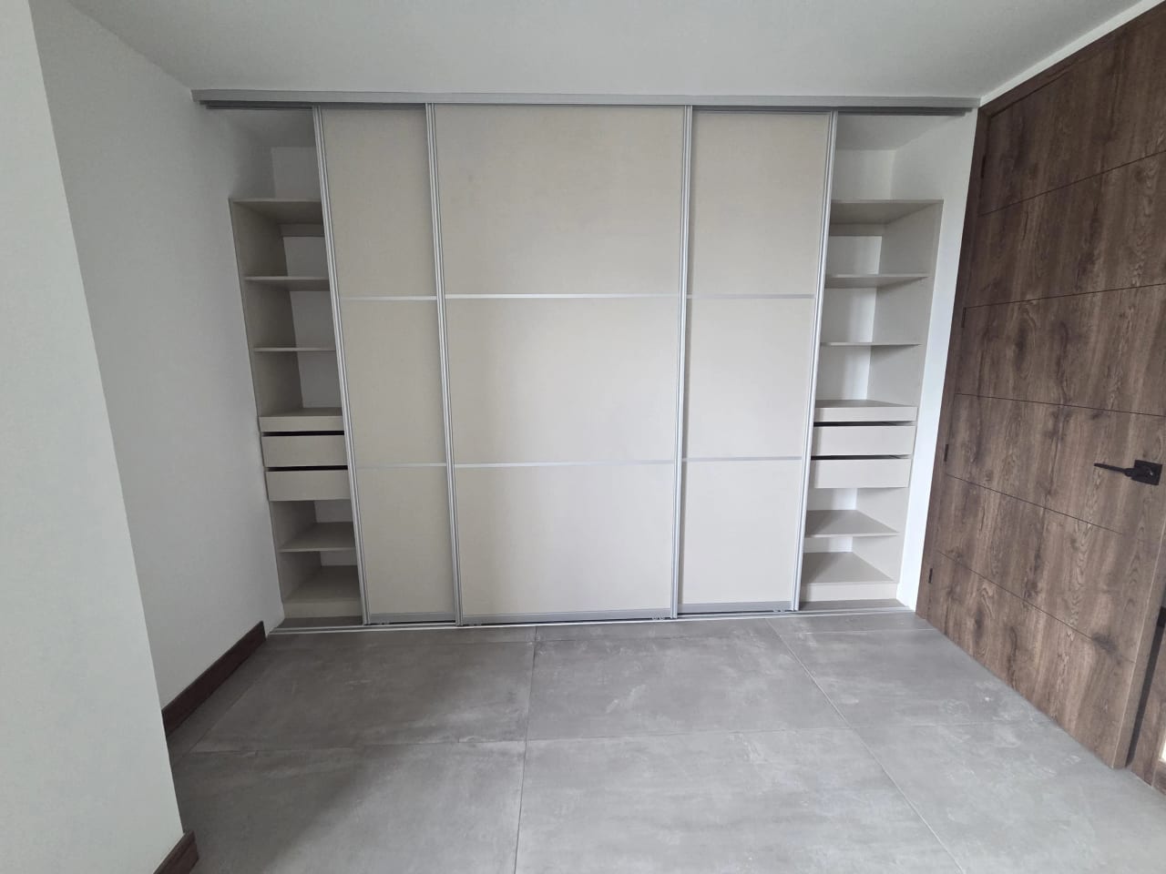 Venta Apartamento Edificio 21 Avenida Vista Hermosa I Zona 15 — Apartamento en Venta en Zona 15, Guatemala, Ciudad — foto 5 de 9