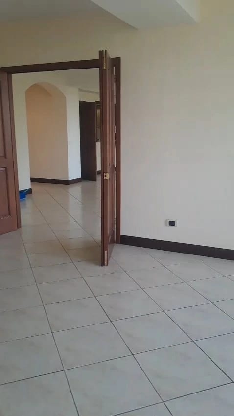 Apartamento en Alquiler Zona 10 — Apartamento en Alquiler en Zona 10, Guatemala, Ciudad — foto 6 de 14