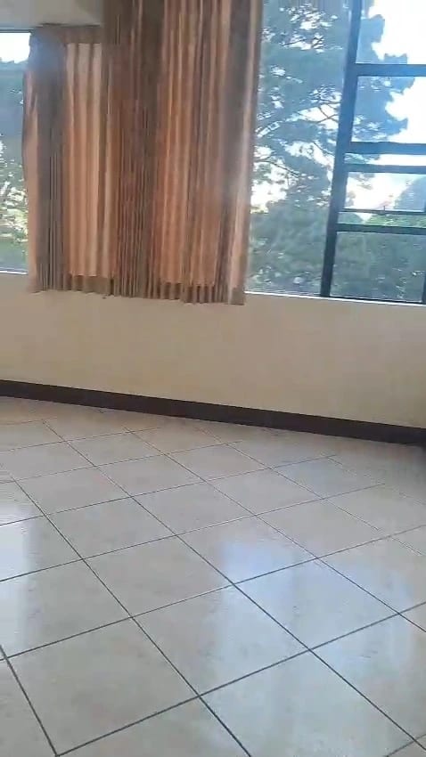Apartamento en Alquiler Zona 10 — Apartamento en Alquiler en Zona 10, Guatemala, Ciudad — foto 12 de 14