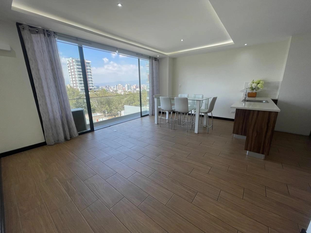 Apartamento en Venta en Vista Hermosa 1 Zona 15 — Apartamento en Venta en Zona 15, Guatemala, Ciudad — foto 1 de 6