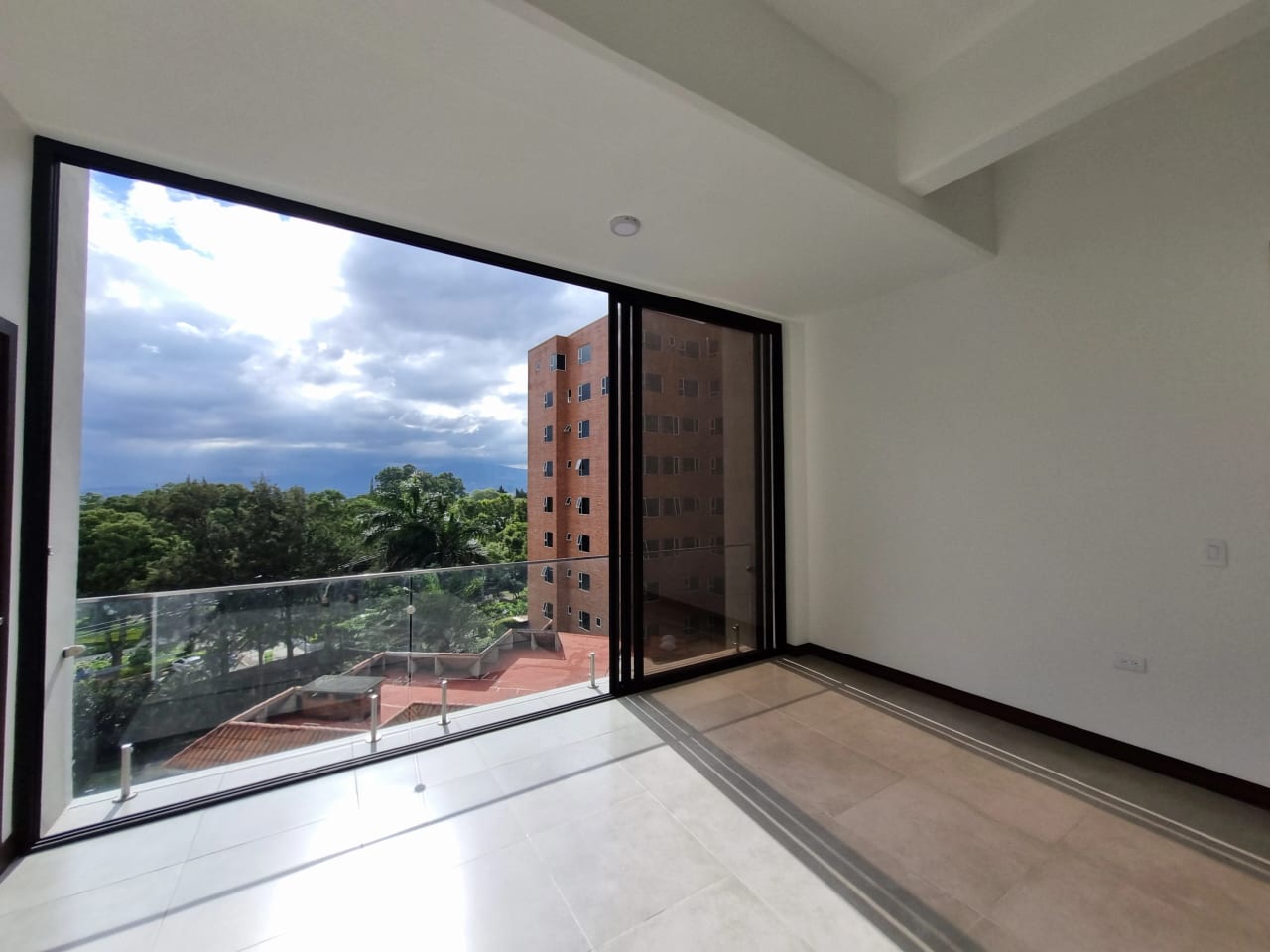 Apartamento en venta en Zona 13 — Apartamento en Venta en Elemento Plaza Berlín, Zona 13, Guatemala, Ciudad — foto 1 de 7