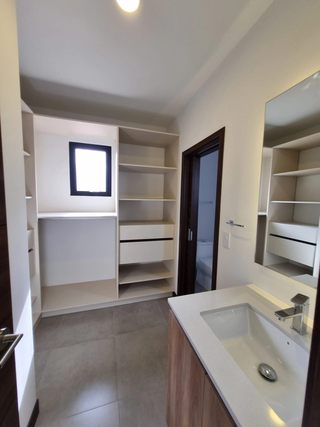 Apartamento en venta en Zona 13 — Apartamento en Venta en Elemento Plaza Berlín, Zona 13, Guatemala, Ciudad — foto 3 de 7