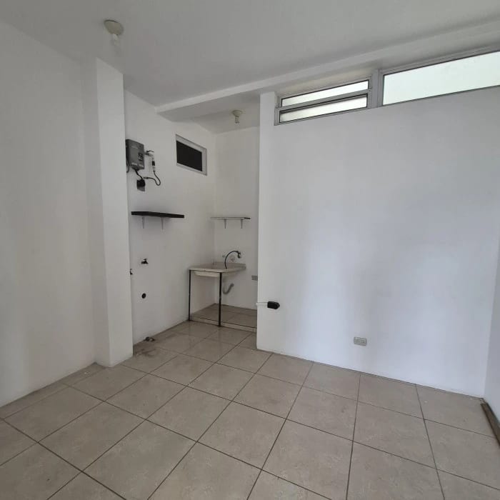Apartamento en Renta en Zona 16 — Apartamento en Alquiler en Kanajuyú, Zona 16, Guatemala, Ciudad — foto 9 de 9