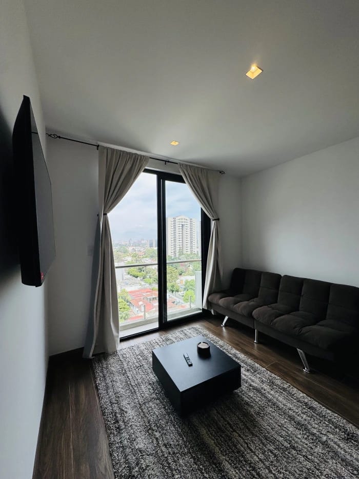 Apartamento Amueblado en renta en Vista Hermosa 2 — Apartamento en Alquiler en Vila Quince, Zona 15, Guatemala, Ciudad — foto 2 de 6