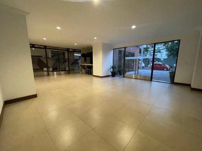 Apartamento En Renta en zona 10 — Apartamento en Alquiler en Salvattore, Zona 10, Guatemala, Ciudad — foto 2 de 10