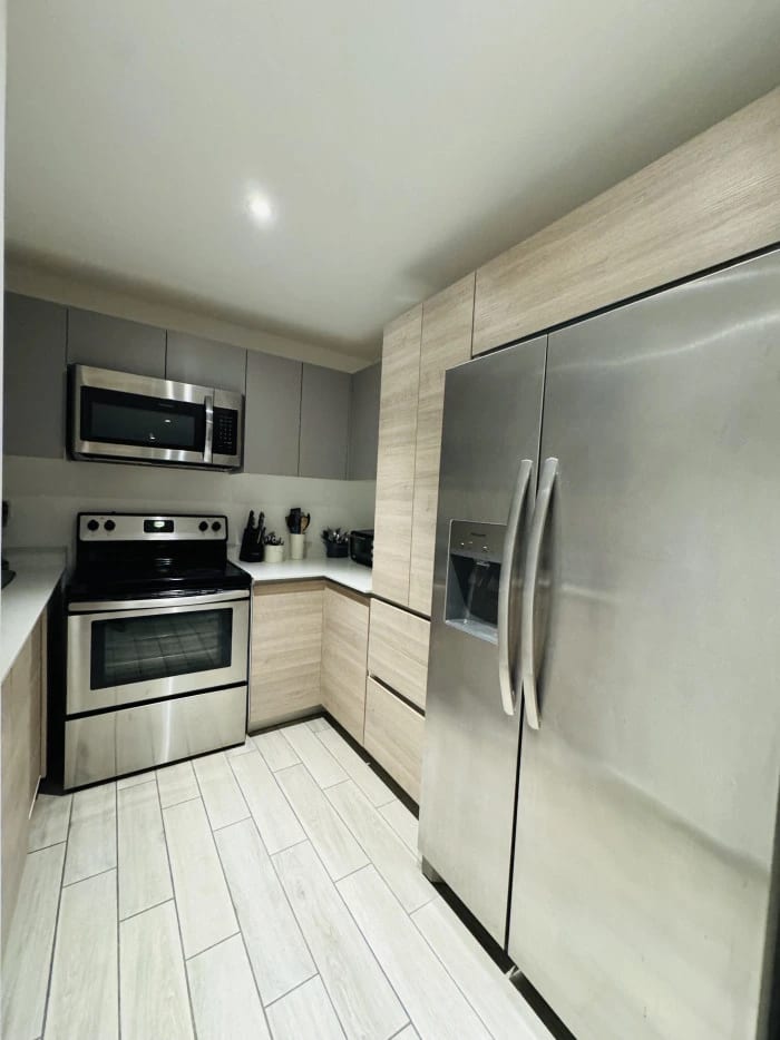 Apartamento Amueblado en Renta en Zona 10 — Apartamento en Alquiler en Parque 10, Zona 10, Guatemala, Ciudad — foto 3 de 10
