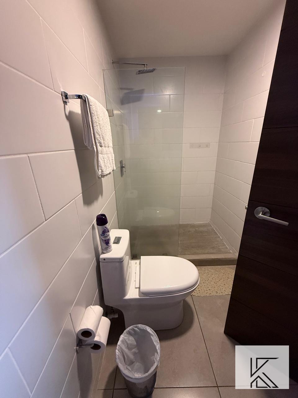 Apartamento en ALQUILER en Edificio ELEMENTO zona 13 — Apartamento en Alquiler en Elemento Plaza Berlín, Zona 13, Guatemala, Ciudad — foto 8 de 17