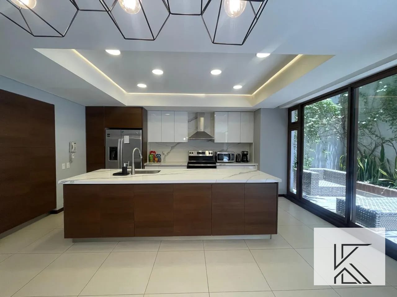 Elegante Apartamento en Edificio Boutique en zona 14 — Apartamento en Venta en Zona 14, Guatemala, Ciudad — foto 11 de 17