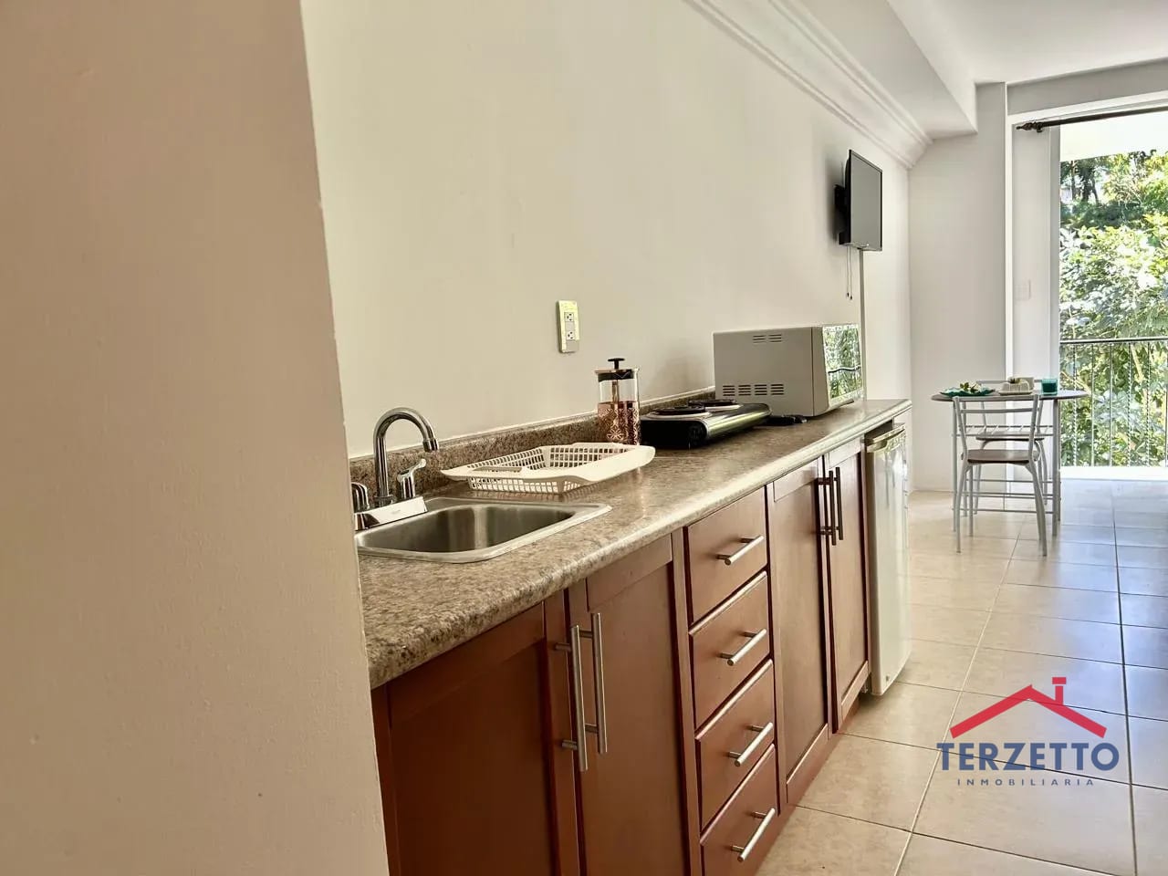 Apartamento Tipo Efficency Zona 16 — Apartamento en Alquiler en La Montaña, Zona 16, Guatemala, Ciudad — foto 2 de 7