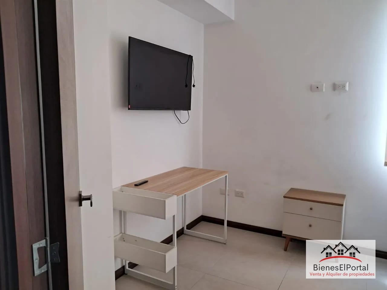 Apartamento en renta en Zona 10 Edificio Mira — Apartamento en Alquiler en Mira, Zona 10, Guatemala, Ciudad — foto 5 de 7