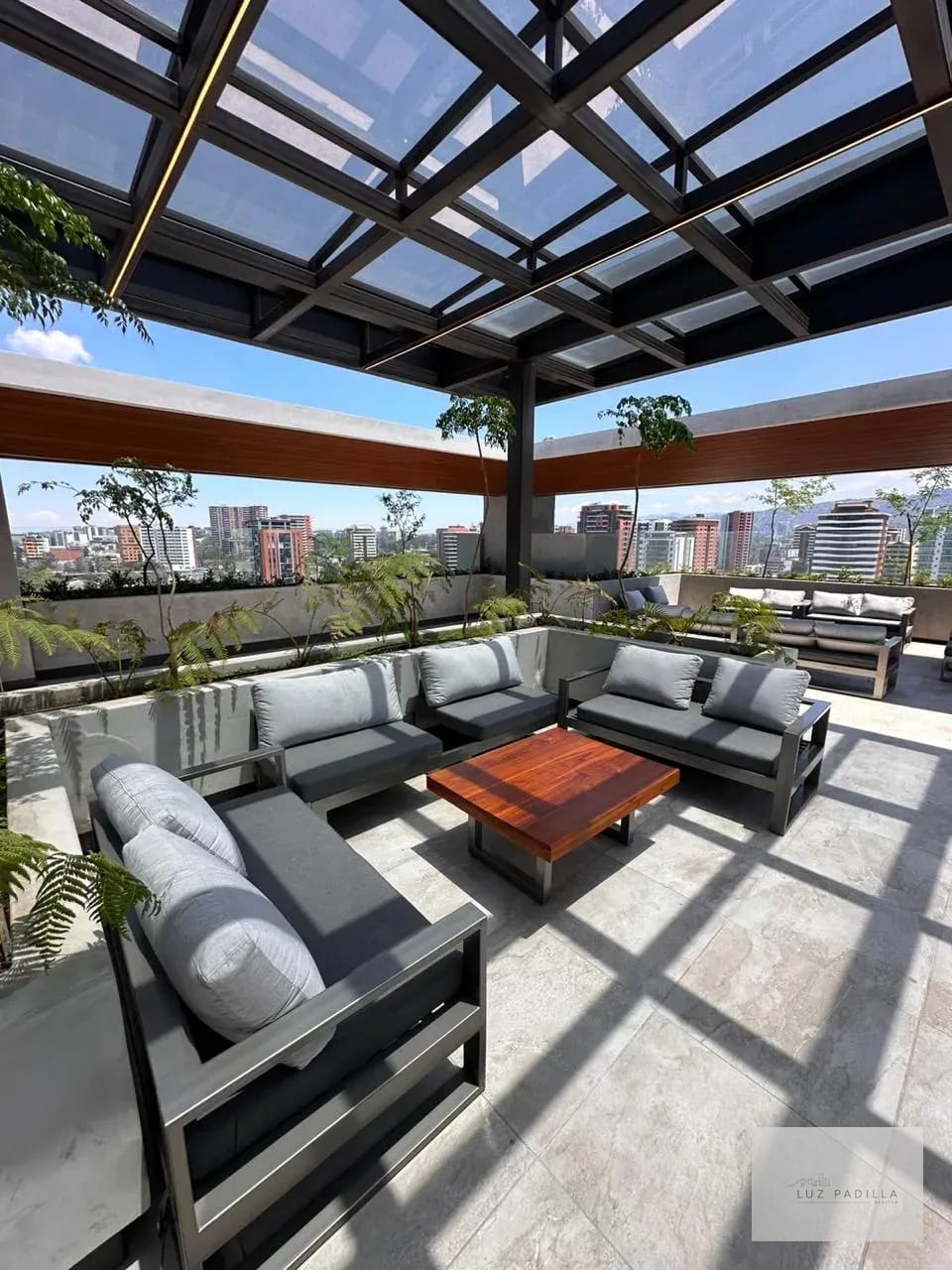 APARTAMENTO EN EDIFICIO ESSENZA ZONA 13 — Apartamento en Venta en Zona 13, Guatemala, Ciudad — foto 1 de 16