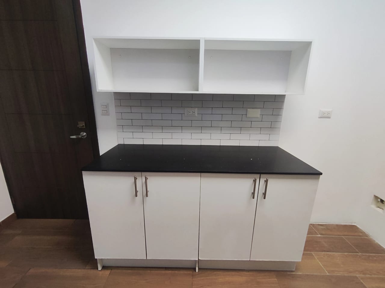 Vendo apartamento nuevo en Edificio Roque zona 2 - Image 3