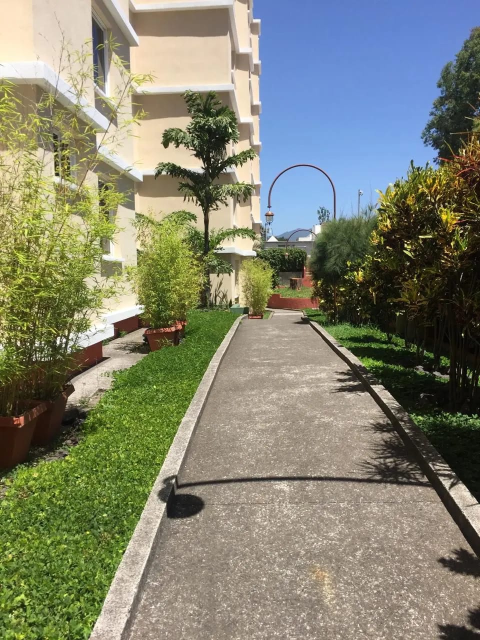 APARTAMENTO EN VENTA EN ZONA 12 ALTOS DE LA COLINA - Image 1