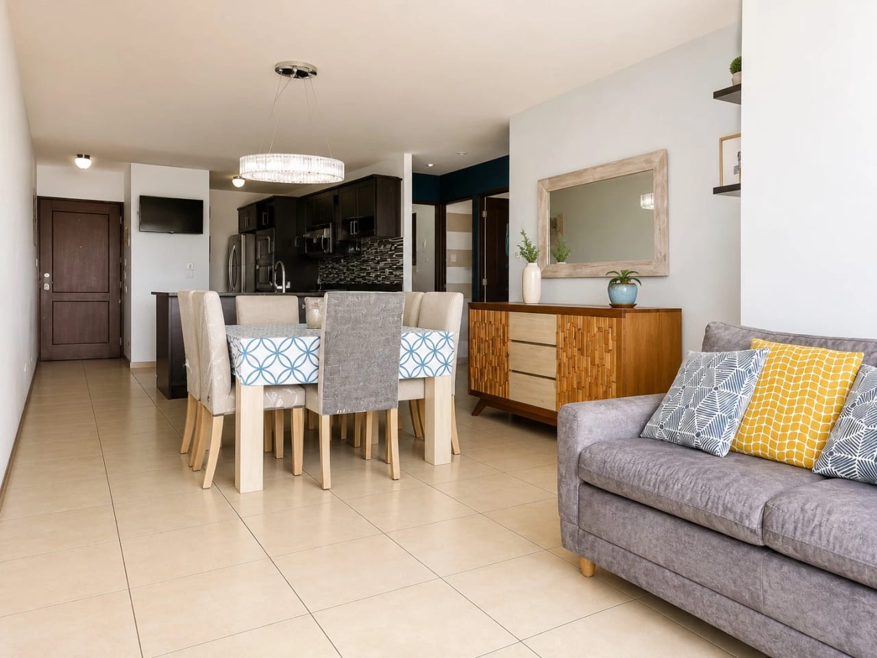 APARTAMENTO EN VENTA EN SANTA MARÍA DE LAS CHARCAS ZONA 11 — Apartamento en Venta en Santa María de Las Charcas, Zona 11, Guatemala, Ciudad — foto 3 de 9