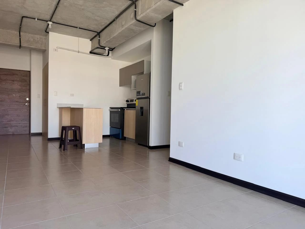 APARTAMENTO EN RENTA NIKAO ZONA 4 DE MIXCO — Apartamento en Alquiler en Zona 4 Mixco, Guatemala, Ciudad — foto 2 de 13