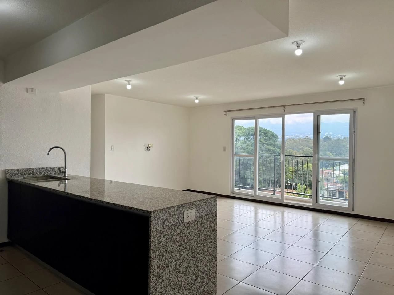 APARTAMENTO EN RENTA EN ZONA 11, PARQUE 11 — Apartamento en Alquiler en Parque 11, Zona 11, Guatemala, Ciudad — foto 1 de 16