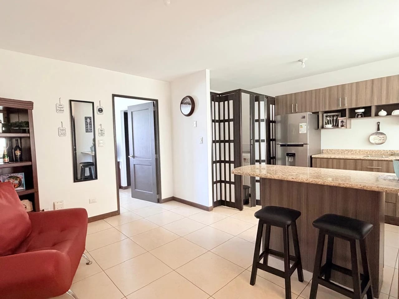 APARTAMENTO EN RENTA EN ZONA 11, SANTA MARÍA DE LAS CHARCAS — Apartamento en Alquiler en Santa María de Las Charcas, Zona 11, Guatemala, Ciudad — foto 1 de 8
