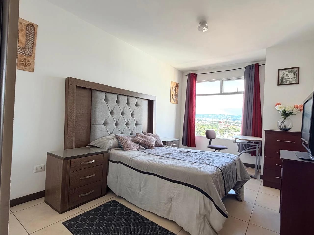 APARTAMENTO EN RENTA EN ZONA 11, SANTA MARÍA DE LAS CHARCAS — Apartamento en Alquiler en Santa María de Las Charcas, Zona 11, Guatemala, Ciudad — foto 3 de 8