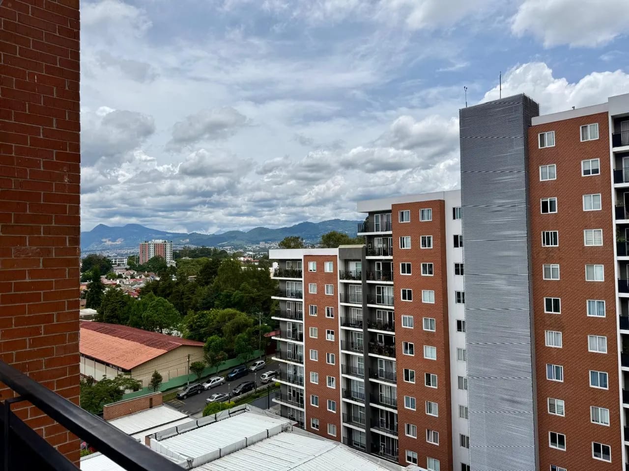 APARTAMENTO EN RENTA EN ZONA 11, PARQUE 11 — Apartamento en Alquiler en Parque 11, Zona 11, Guatemala, Ciudad — foto 3 de 16