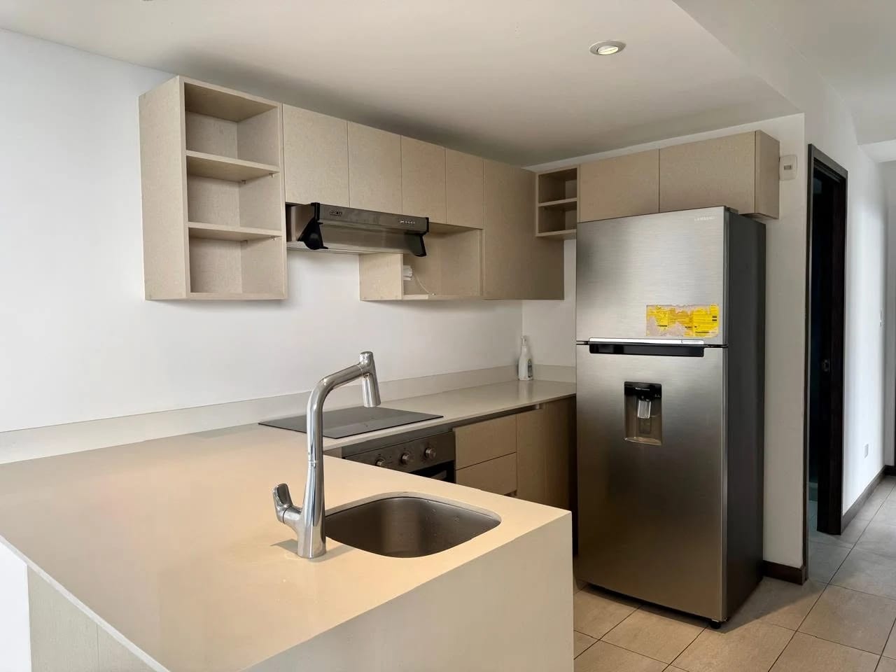 Apartamento en Venta en Zona 15, Morea, Vista Hermosa II - Image 3