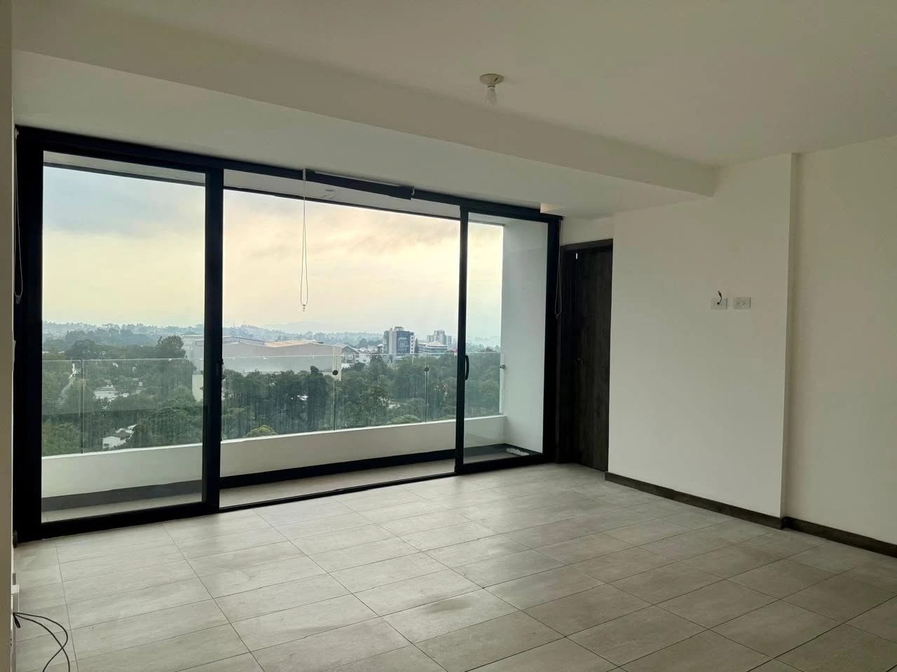 Apartamento en Venta en Zona 15, Morea, Vista Hermosa II - Image 4