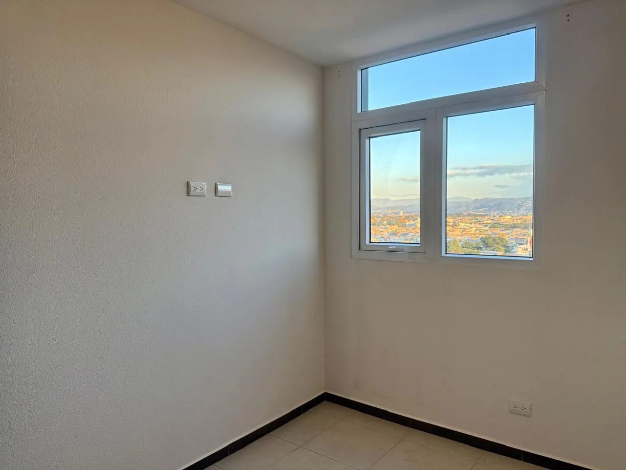 Apartamento en Renta en Zona 11, Parque San Jorge — Apartamento en Alquiler en Parque San Jorge, Zona 11, Guatemala, Ciudad — foto 8 de 16