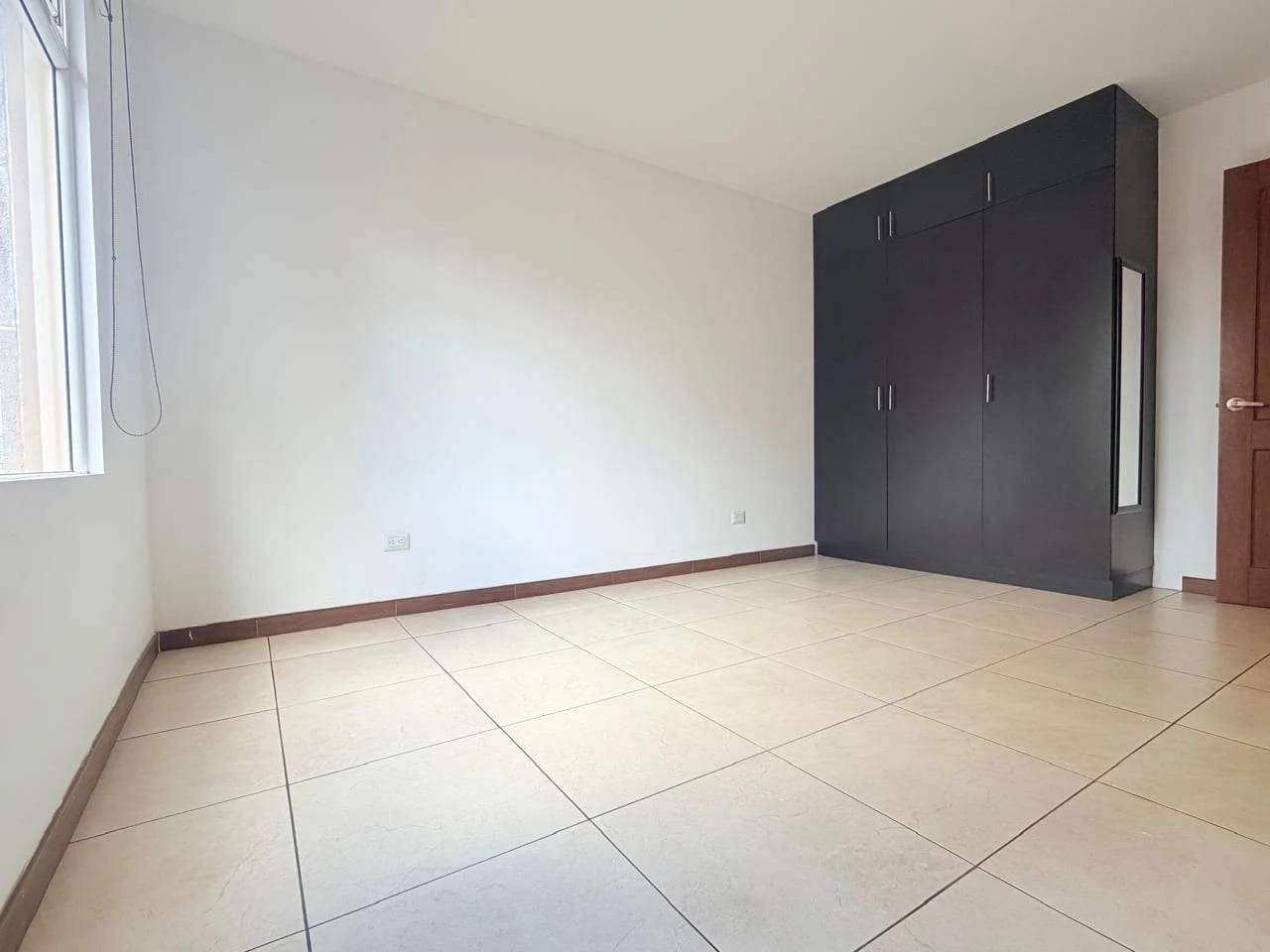 Apartamento en Renta en Zona 11, Santa María de las Charcas — Apartamento en Alquiler en Santa María de Las Charcas, Zona 11, Guatemala, Ciudad — foto 3 de 12