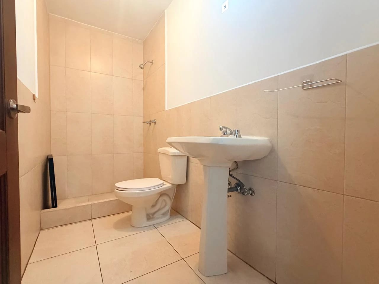 Apartamento en Renta en Zona 11, Santa María de las Charcas — Apartamento en Alquiler en Santa María de Las Charcas, Zona 11, Guatemala, Ciudad — foto 7 de 12