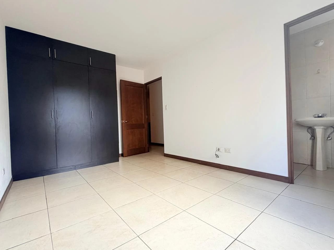 Apartamento en Renta en Zona 11, Santa María de las Charcas — Apartamento en Alquiler en Santa María de Las Charcas, Zona 11, Guatemala, Ciudad — foto 5 de 12