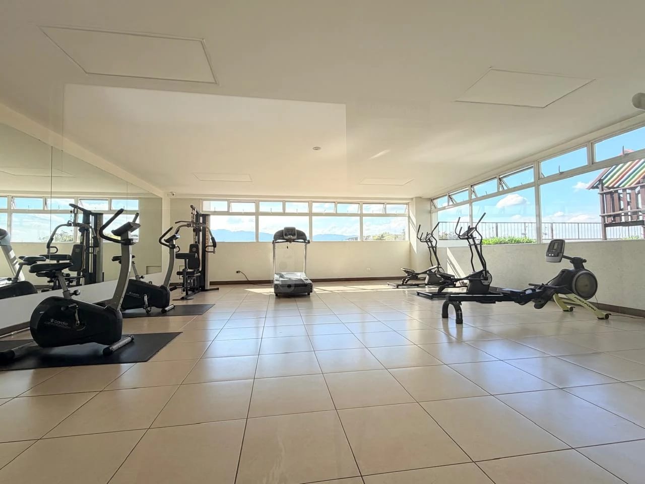 Apartamento en Renta en Zona 11, Santa María de las Charcas — Apartamento en Alquiler en Santa María de Las Charcas, Zona 11, Guatemala, Ciudad — foto 8 de 12
