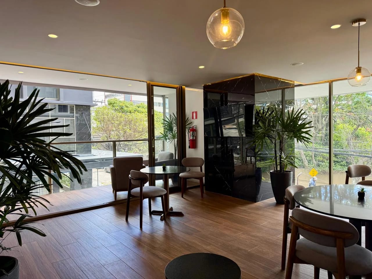 Apartamento en Renta en Zona , Atarah — Apartamento en Alquiler en Atarah, Zona 10, Guatemala, Ciudad — foto 13 de 17