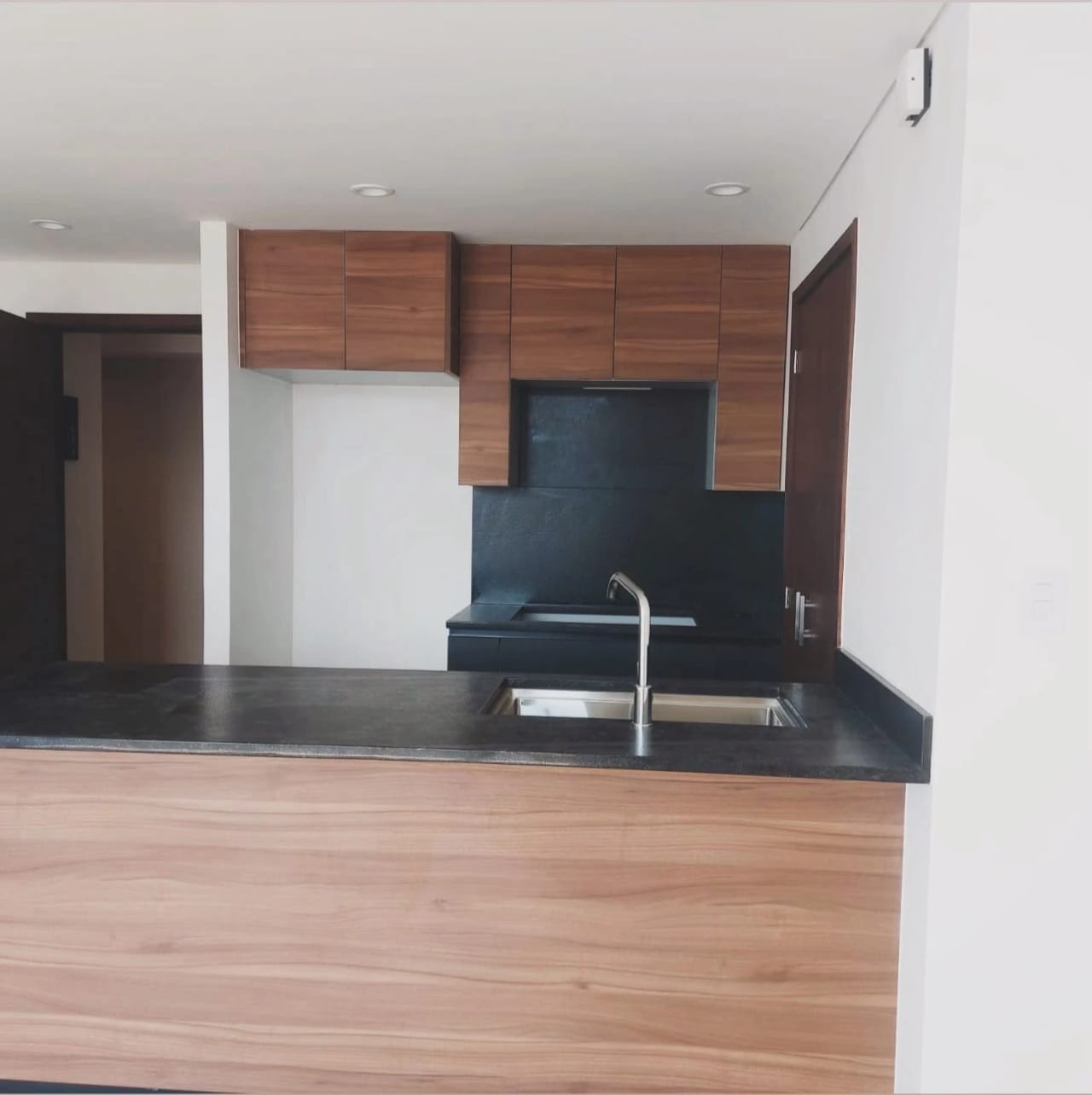 Apartamento en Venta en Zona 14, Reserva 5 Avenida — Apartamento en Venta en Zona 14, Guatemala, Ciudad — foto 3 de 11