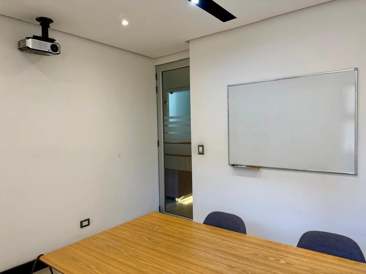 Apartamento Amueblado en Renta / Venta en Zona 10, Vivalt — Apartamento en Alquiler en Vivalt, Zona 10, Guatemala, Ciudad — foto 9 de 14