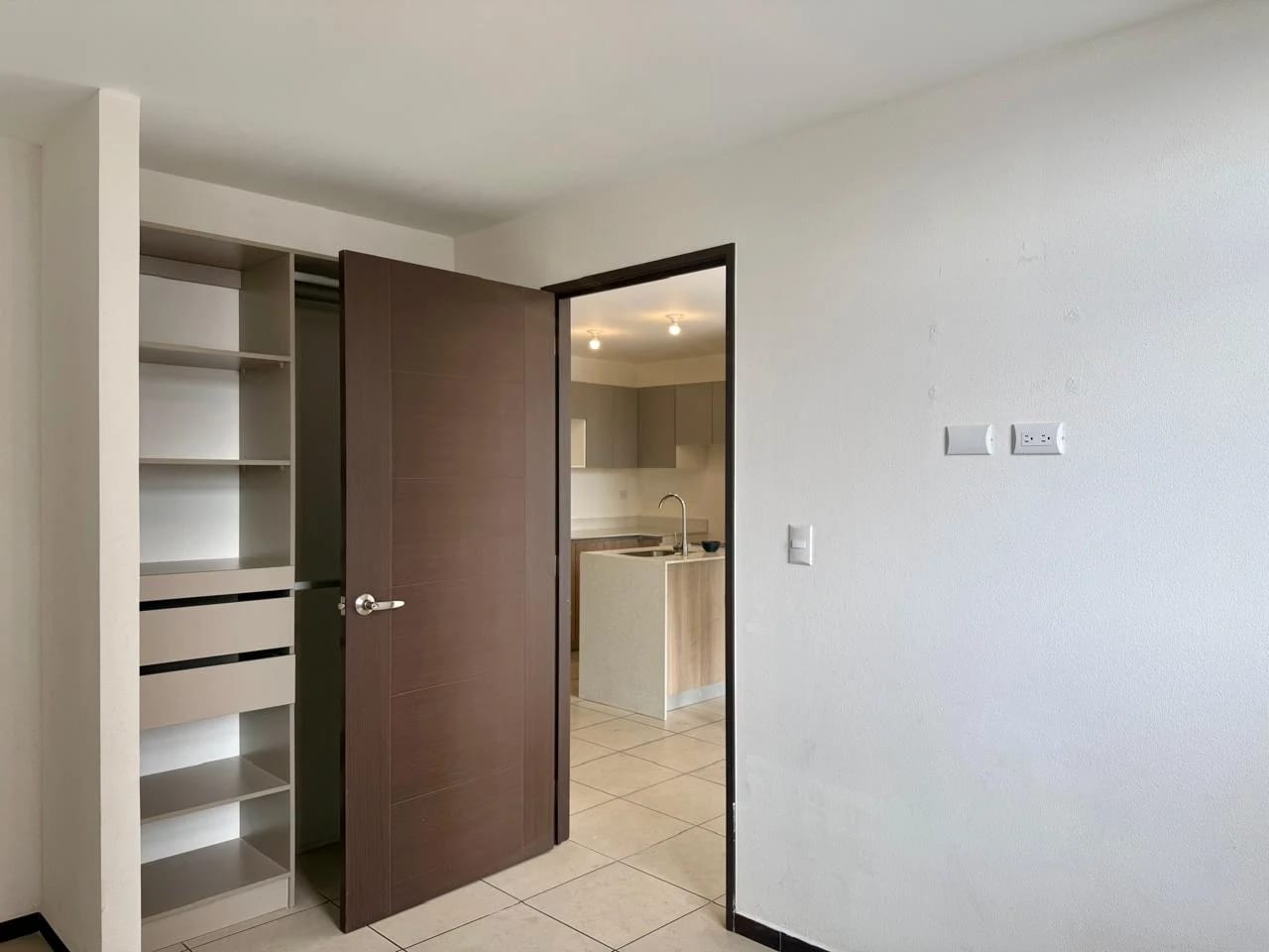Apartamento en Renta en Zona 11, Parque San Jorge — Apartamento en Alquiler en San Jorge, Zona 11, Guatemala, Ciudad — foto 7 de 15