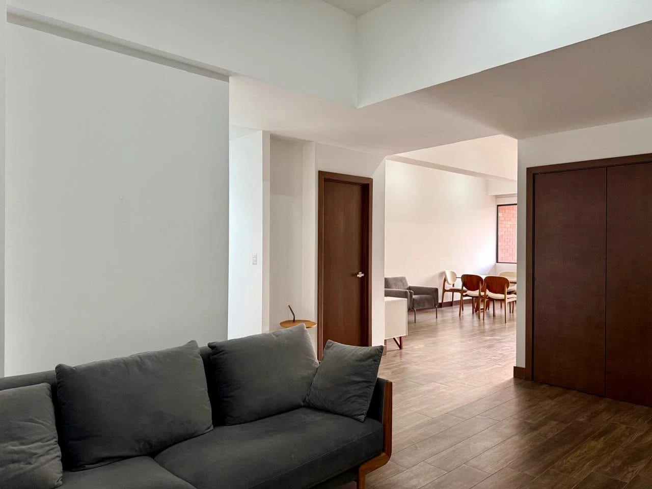 Apartamento en Renta en Zona 14 — Apartamento en Alquiler en Zona 14, Guatemala, Ciudad — foto 4 de 17