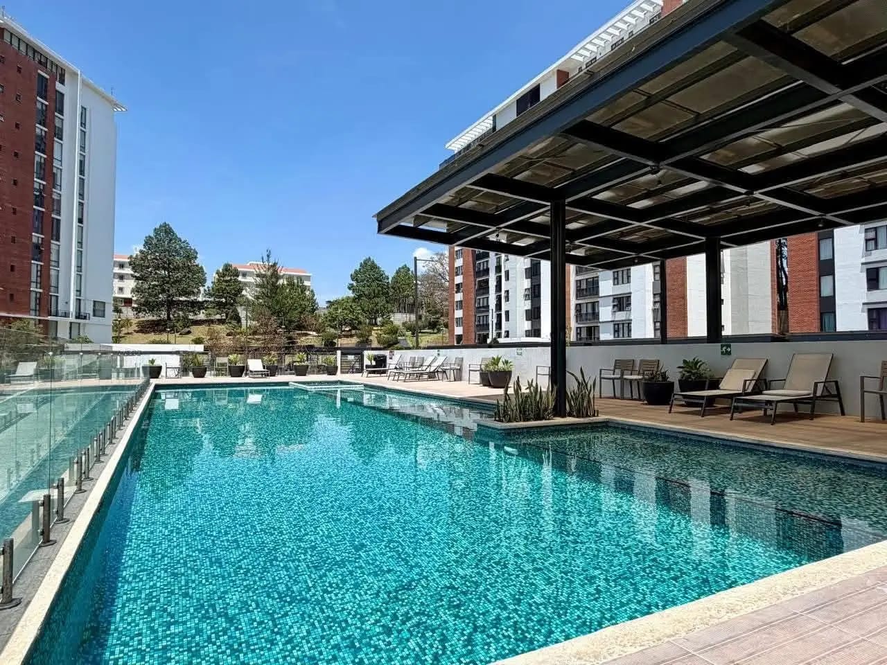 Apartamento en Renta en Zona 16, San Isidro 20/21 — Apartamento en Alquiler en San Isidro 20/21, Zona 16, Guatemala, Ciudad — foto 1 de 15