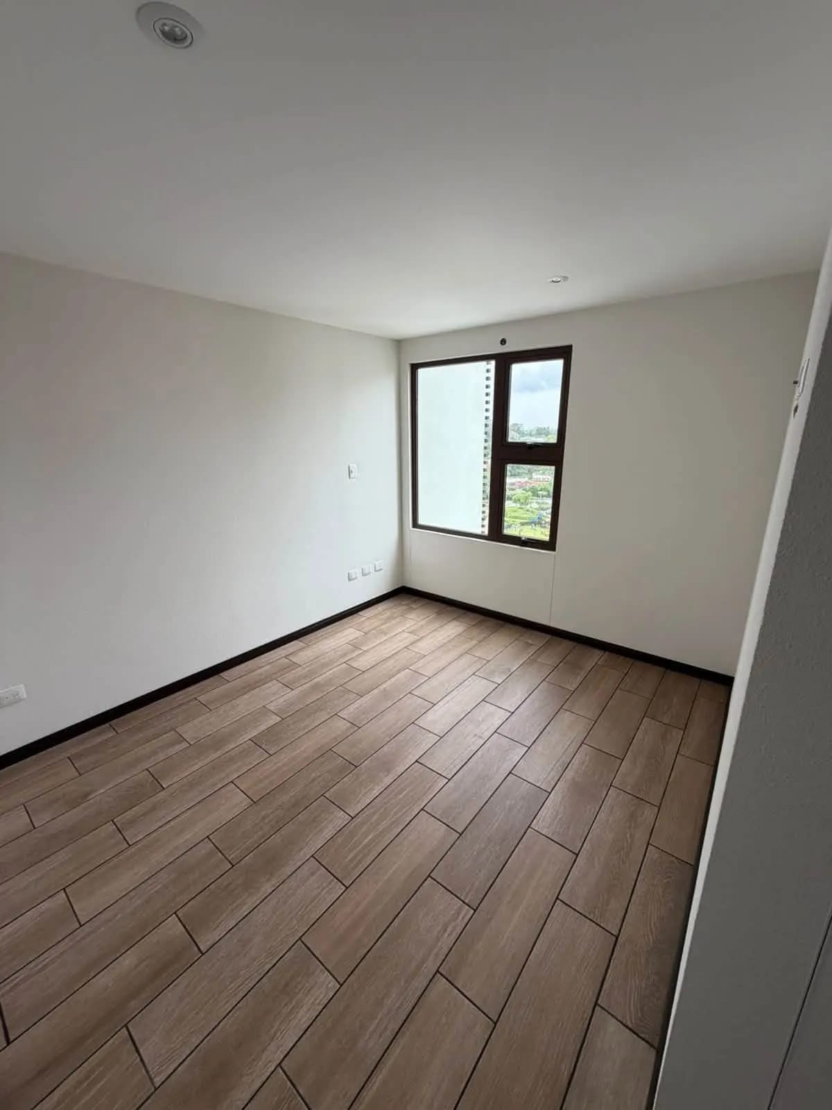 Apartamento en Renta en Zona 16, San Isidro 20/21 — Apartamento en Alquiler en San Isidro 20/21, Zona 16, Guatemala, Ciudad — foto 4 de 15