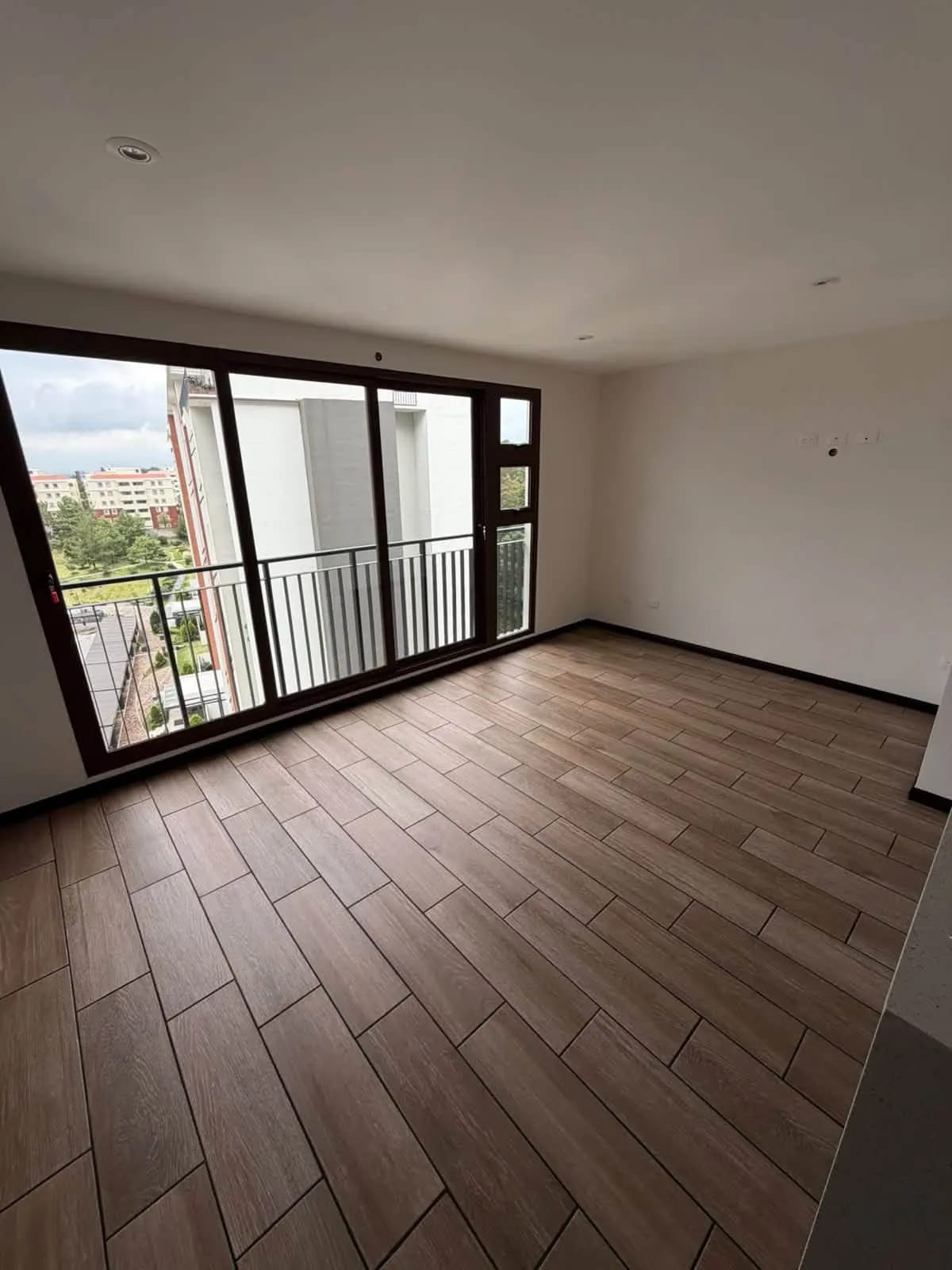 Apartamento en Renta en Zona 16, San Isidro 20/21 — Apartamento en Alquiler en San Isidro 20/21, Zona 16, Guatemala, Ciudad — foto 10 de 15