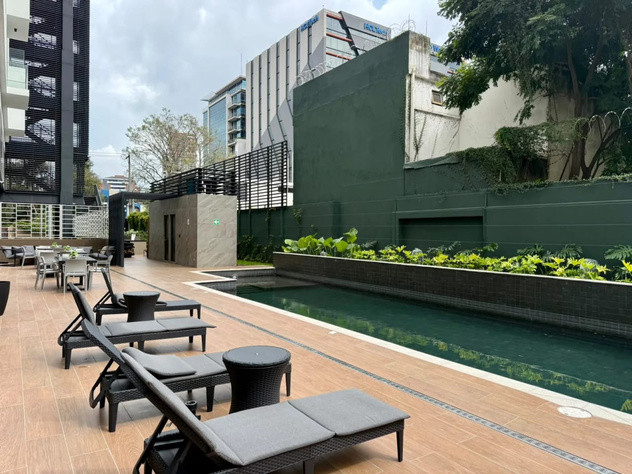 Apartamento en Renta en Zona 10, Atarah — Apartamento en Alquiler en Atarah, Zona 10, Guatemala, Ciudad — foto 15 de 17