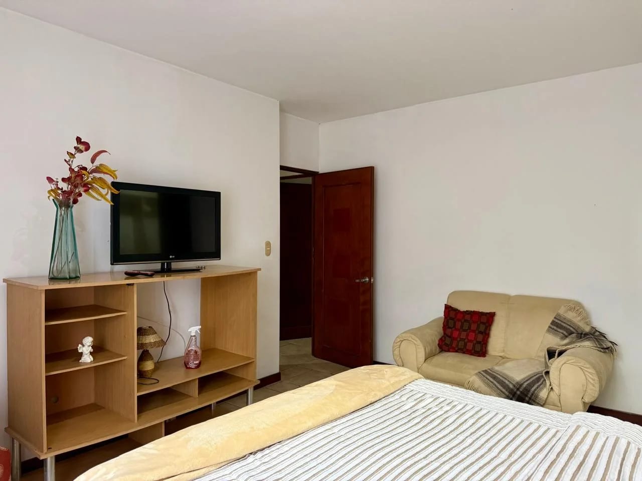 Apartamento Amueblado en Venta / Renta en Carretera a el Salvador — Apartamento en Venta en Carretera a El Salvador, Guatemala, Ciudad — foto 12 de 17