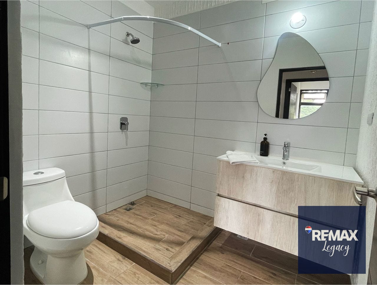 Apartamento Venta | Serena de Arrazola | Fraijanes CAES — Apartamento en Venta en Carretera a El Salvador, Guatemala, Ciudad — foto 7 de 15