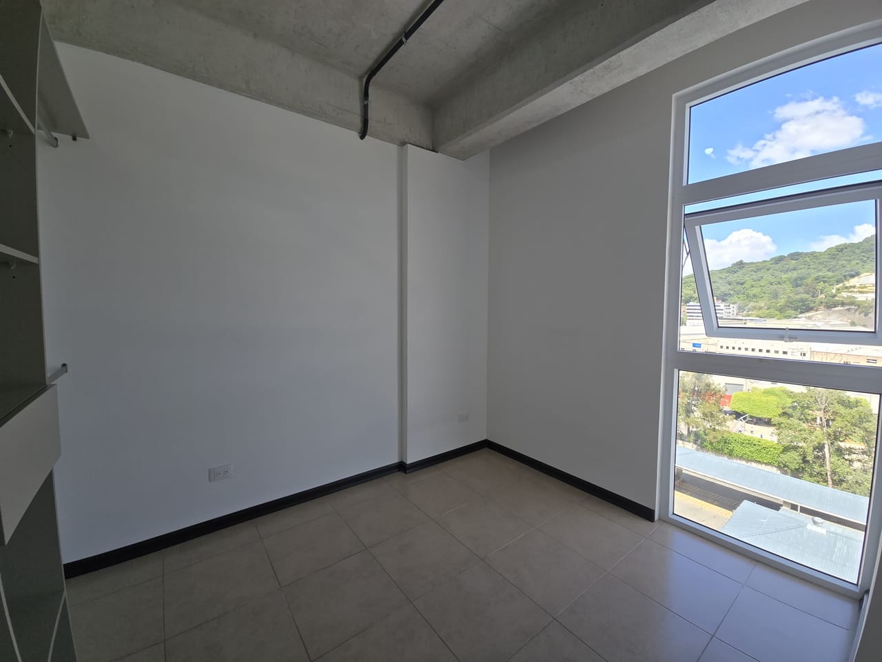 Apartamento en Renta y Venta Edificio Nikao — Apartamento en Alquiler en Zona 4 Mixco, Guatemala, Ciudad — foto 3 de 11