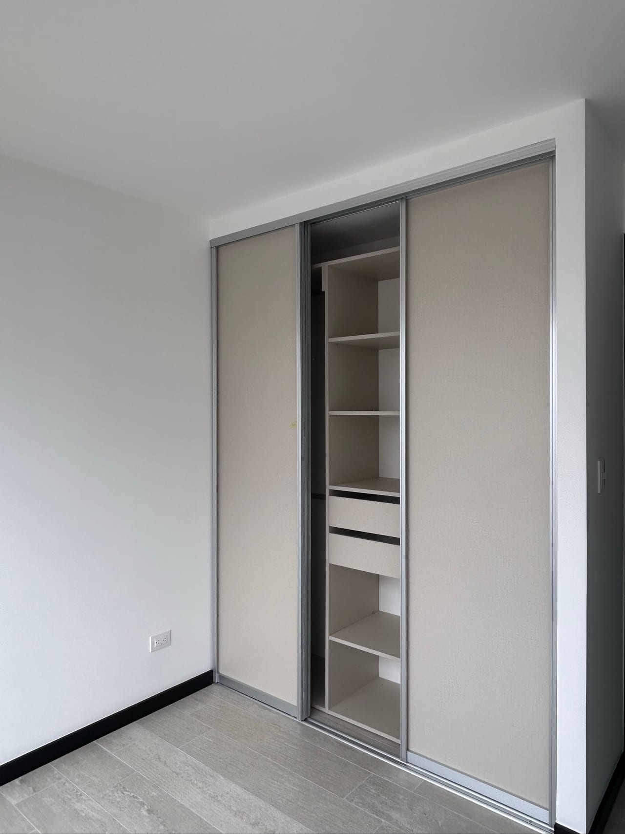 Apartamento en renta edificio VERDÚ Z13 — Apartamento en Alquiler en Zona 13, Guatemala, Ciudad — foto 10 de 16