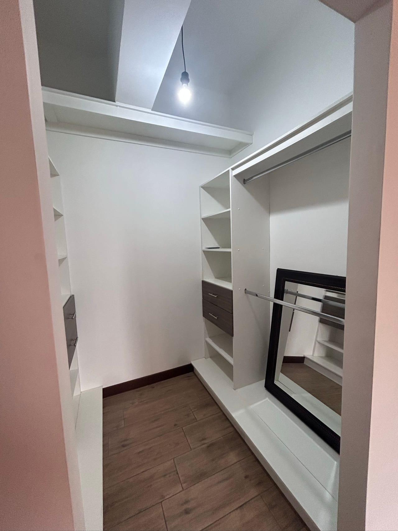 Super ubicado, apartamento en renta en edificio CASALINI — Apartamento en Alquiler en Zona 10, Guatemala, Ciudad — foto 9 de 17