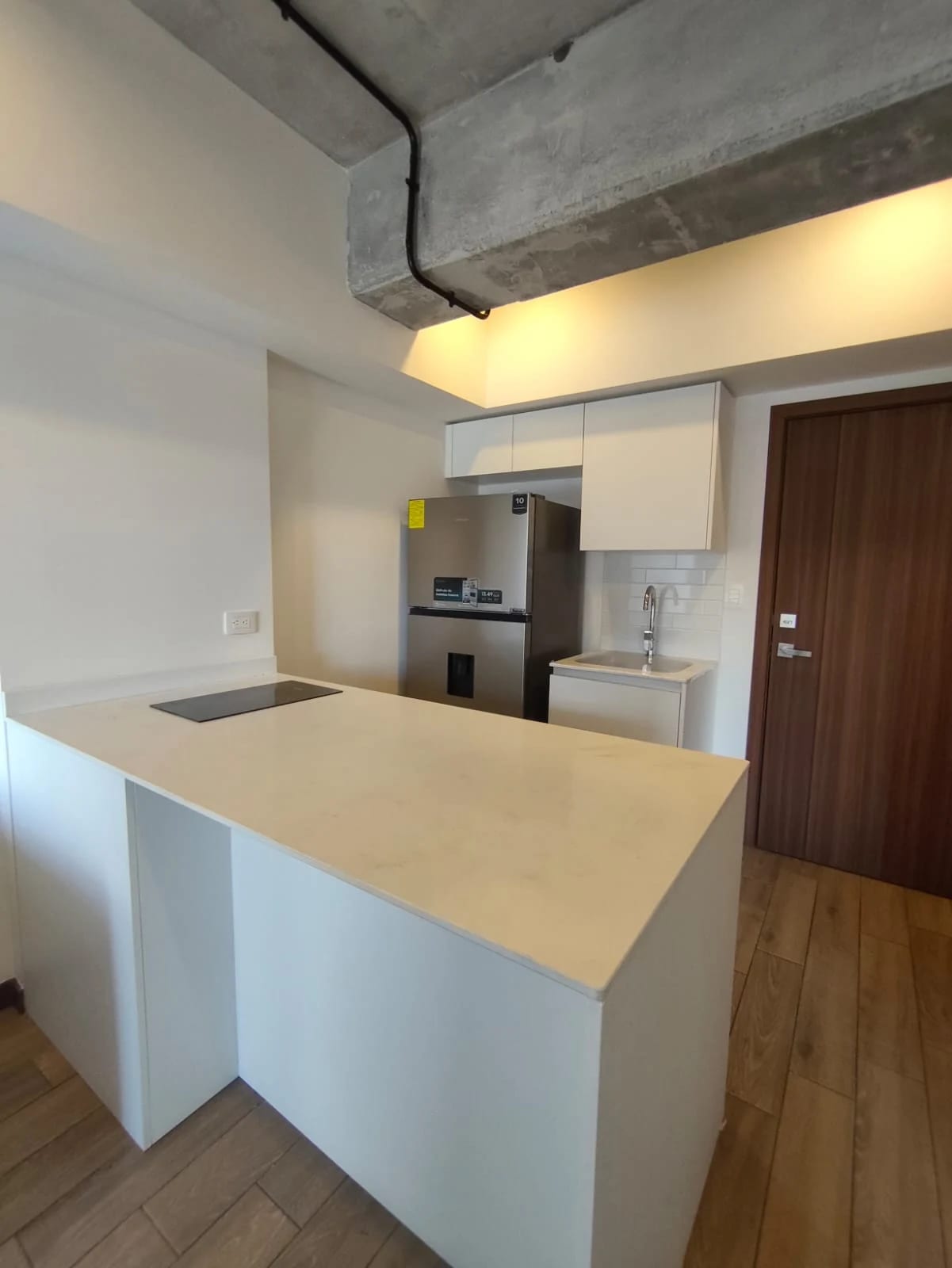 Vive en el Corazón de la zona 4 - INARA CUATRO NORTE - Torre Sara — Apartamento en Alquiler en Inara Cuatro Norte, Zona 4, Guatemala, Ciudad — foto 3 de 17