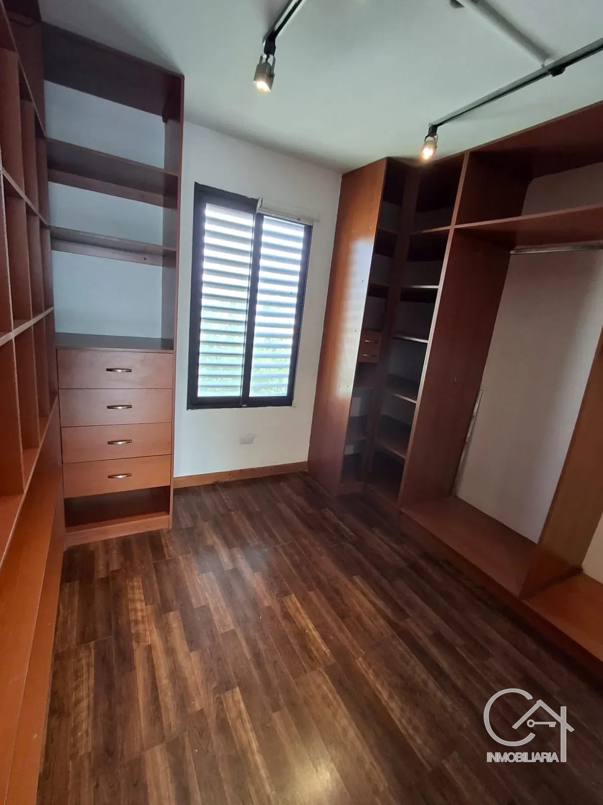 APARTAMENTO en Venta - Ele La Floresta zona 7 — Apartamento en Venta en Ele de La Floresta, Zona 7, Guatemala, Ciudad — foto 10 de 17